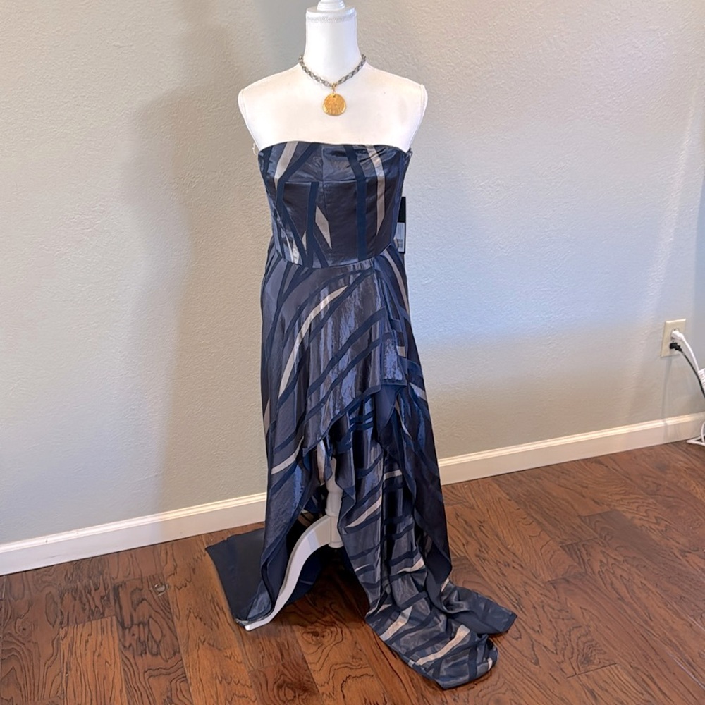 NWT Size 0 Halston High Low strapless gown. Gorgeous!